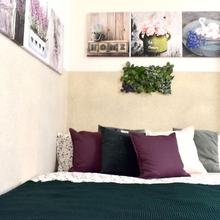Apartment In Praga Exterior foto